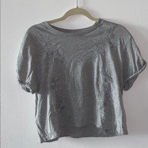 gray tee